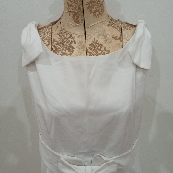 Dress - Picture 2 of 4